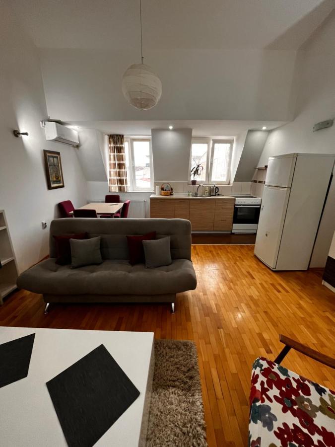 Vortex Apartment Skopje Bagian luar foto