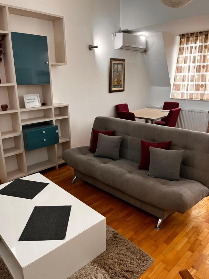 Vortex Apartment Skopje Bagian luar foto